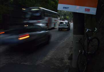 Veiculos que trafegam nas ruas de Petropolis Ruas de Petropolis Veiculos