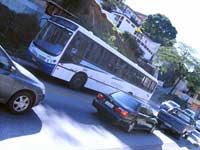 transito de carros perto da entrada dos bairros de petropolis, o roserial é um bairro que está perto de correias, e o marques auto eletrica, trabalha com carros em petropolis carros petropolis nos bairros