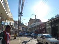 a rua do imperador, no centro de petropolis, dá acesso de carros para a rua tereza, atravéz da rua aureliano coltinho em petropolis, onde se encontra o shopping via thereza, que tem várias lojas de roupas carros na rua teresa petropolis